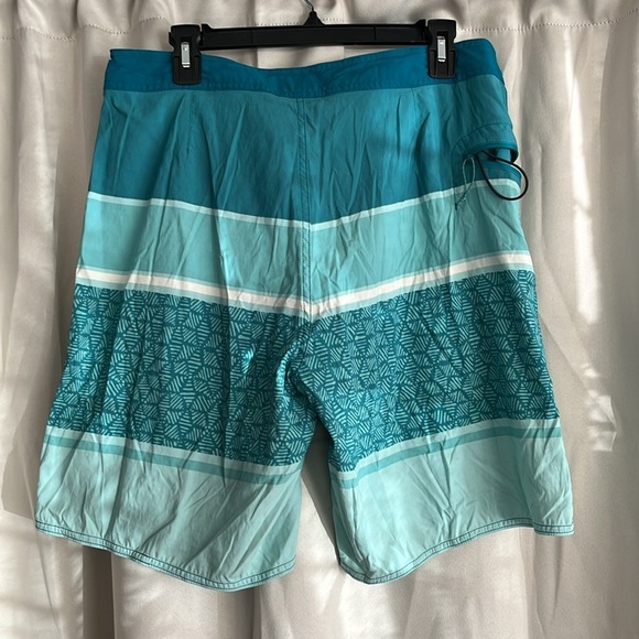 Patagonia Men’s Wavefarer Board Shorts Swim Shorts Aqua Blue Size 34 - Picture 3 of 6